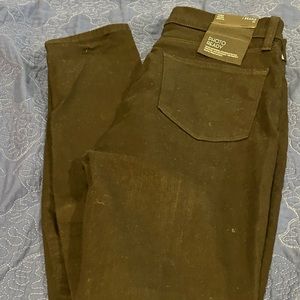 J Brand Jeans - Distressed